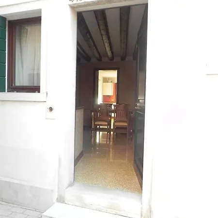 Home Venice Apartments - Piazzale Roma Lägenhet *