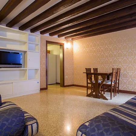 Home Venice Apartments - Piazzale Roma Lägenhet